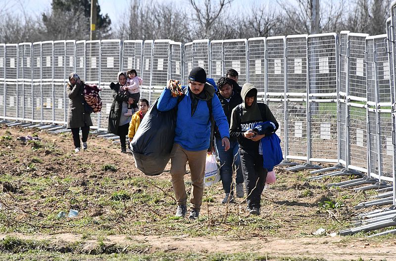 Migranten an der türkisch-griechischen Grenze in der türkischen Provinz Edirne.