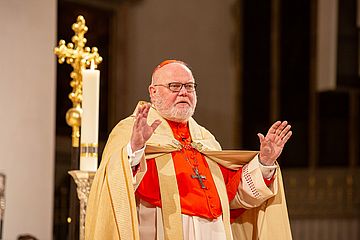 Kardinal Reinhard Marx predigt