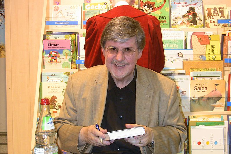 Autor Alfons Schweiggert in der Buchhandlung Lesetraum in München