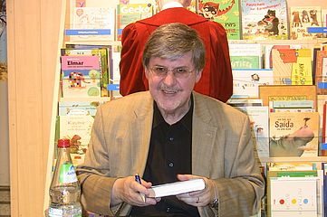 Autor Alfons Schweiggert in der Buchhandlung Lesetraum in München