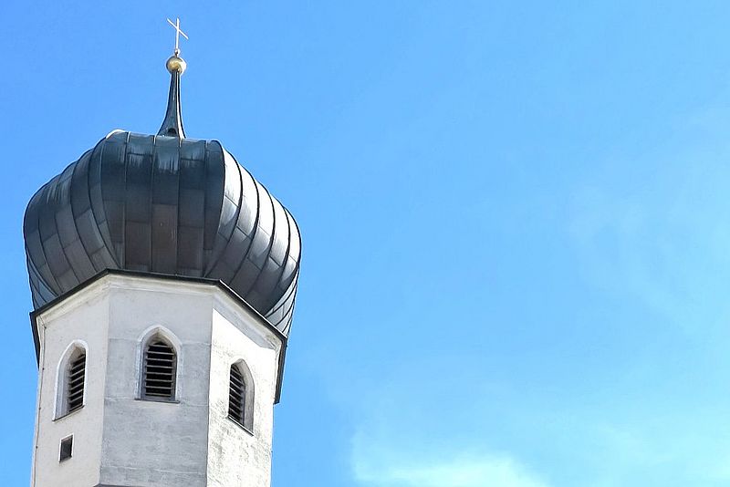 Turm der Heilig-Geist-Kirche in Rosenheim