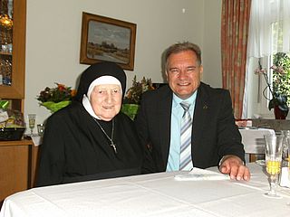 Schwester Irenäa und Bürgermeister Kugler