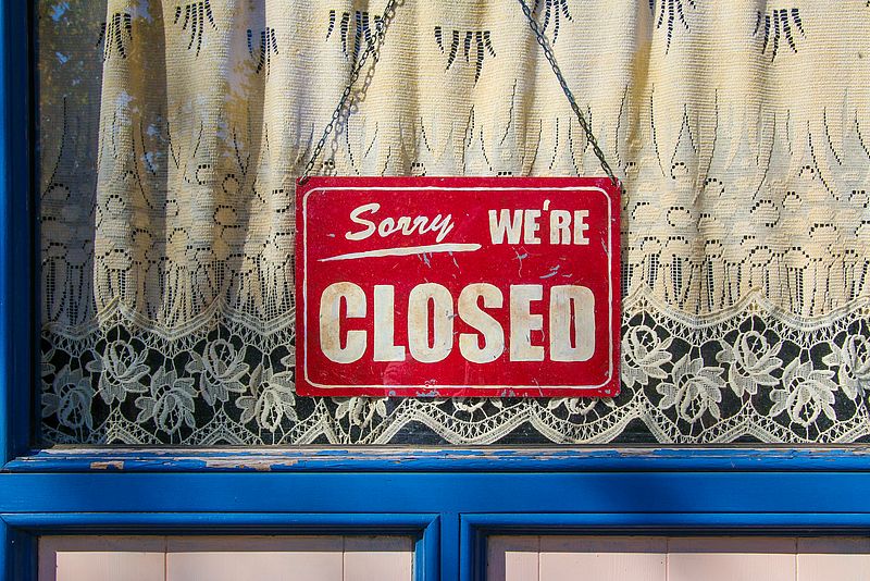 Schild "Sorry We're closed"