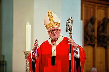 Kardinal Marx an Pfingsten im Münchner Dom