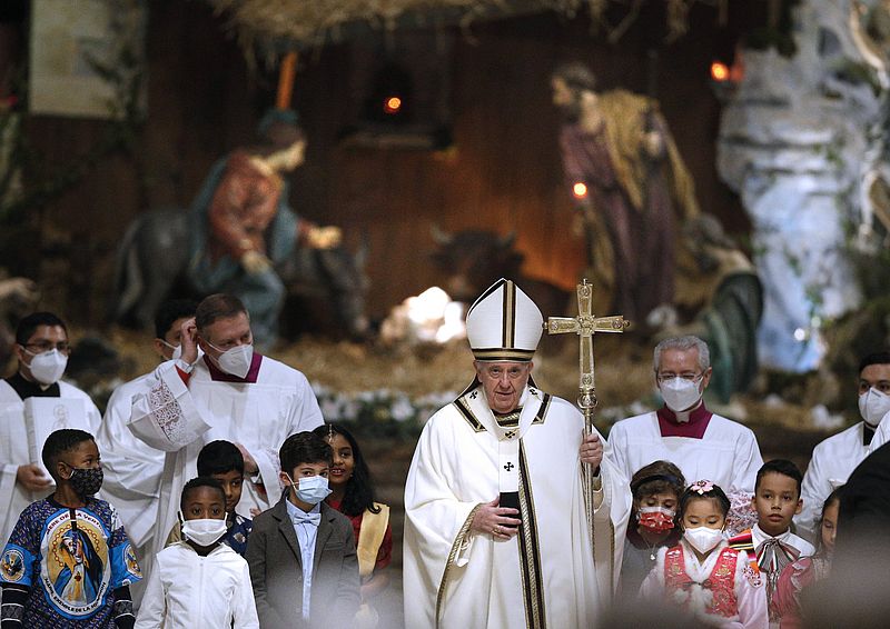 Papst Franziskus beim Weihnachtsgottesdienst im Petersdom