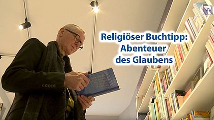Alois Bierl liest Buch