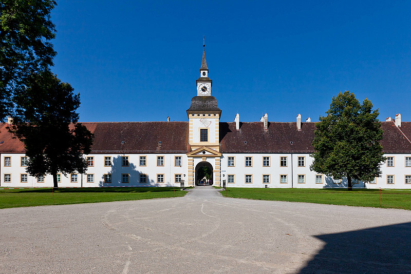 Maximilianshof am Alten Schloss Schleißheim mit Hofgarten