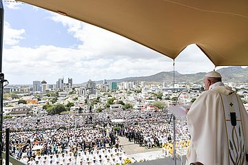 Papst Franziskus feiert Gottesdienst am Wallfahrtsort Maria, Königin des Friedens, in Port Louis, Mauritius.