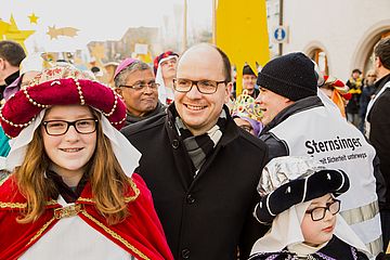 Pfarrer Dirk Bingener bei der bundesweiten Eröffnung der Aktion Dreikönigssingen 2017 in Neumarkt in der Oberpfalz.