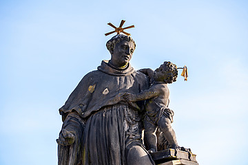 Darstellung des Heiligen Antonius auf der Prager Karlsbrücke